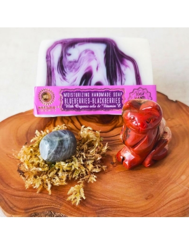 Coffret Totem Chat protecteur – Jaspe rouge, Labradorite et savon Myrtille-Mûre