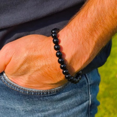 Un bijou élégant qui apporte stabilité intérieure et confiance solide.