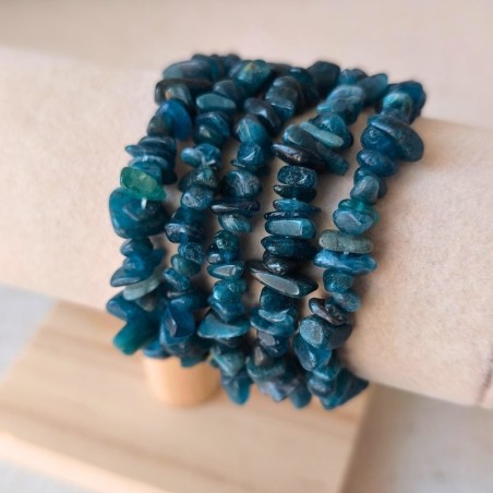 Bracelet baroque en Apatite bleue naturelle, pierre de communication et de confiance.