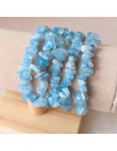Bracelet baroque en Aigue-marine naturelle, pierre d’apaisement et de confiance.