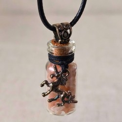 Un coffret inspirant pour ados : fiole pendentif de pierre de lune, pierre roulée en cornaline et bougie parfumée. 2