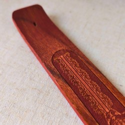 brûle-bâton d’encens artisanal en bois d’acacia 2