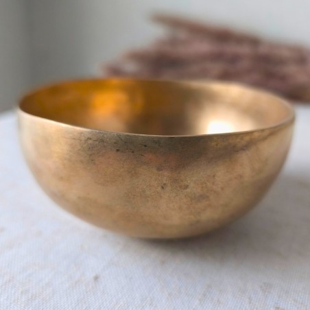 Un instrument sacré pour harmoniser corps, esprit et minéraux.