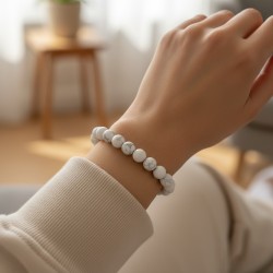 Pierre de calme et de patience, la Howlite blanche aide à apaiser le mental 2