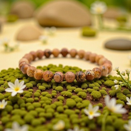 Pierre d’ancrage et d’harmonie, le Jaspe paysage relie à la Terre et apaise l’esprit.