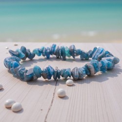 Bracelet baroque en Apatite bleue du Brésil, pierre naturelle de communication et de confiance.