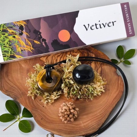 Coffret bien-être avec Œil de Tigre, Obsidienne noire et encens Vétiver. 
Un rituel ancrant pour se protéger