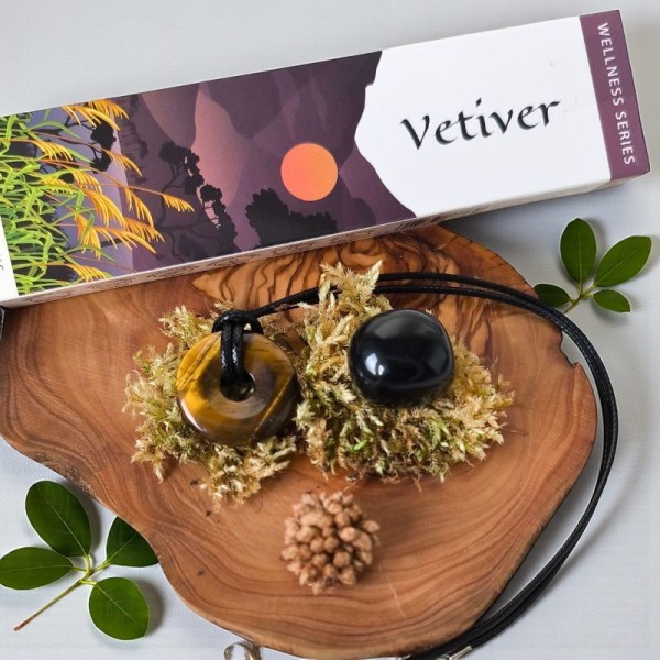 Coffret bien-être avec Œil de Tigre, Obsidienne noire et encens Vétiver. 
Un rituel ancrant pour se protéger