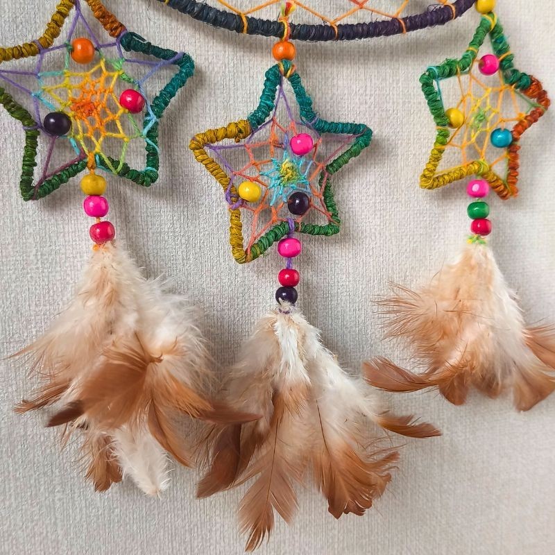 Grand attrape-rêves Lune et Étoiles tissé à la main au Népal.