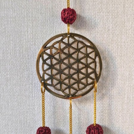 Carillon Fleur de Vie en méta recyclé avec perles de Rudraksha 2