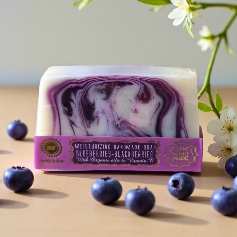 Savon artisanal Myrtille & Mûre, un parfum fruité, naturel et gourmand.