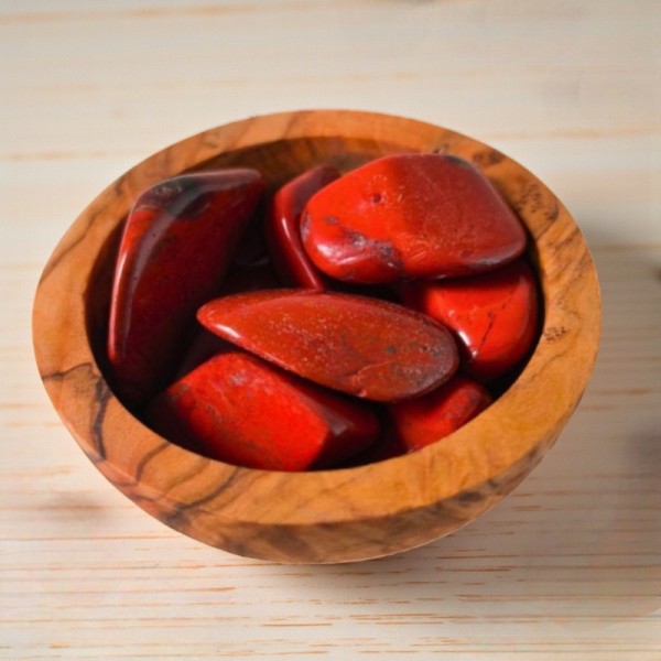 Jaspe Rouge – Pierre d’énergie et de vitalité, elle stimule le courage, renforce la stabilité émotionnelle