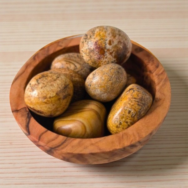 Pierre roulée en jaspe paysage naturel, aux nuances chaudes et terreuses