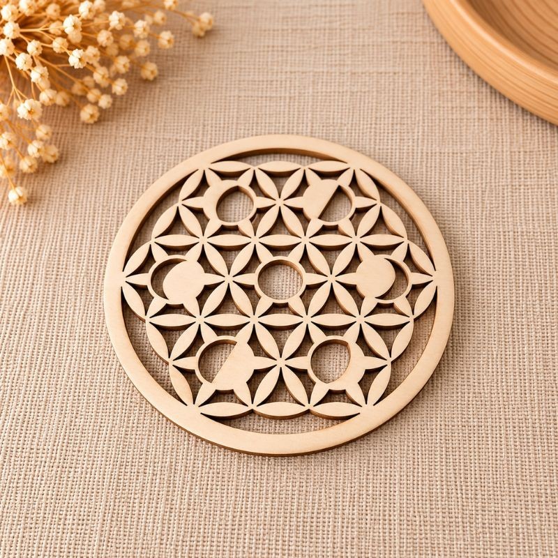 Plaque de rechargement en bois gravée Fleur de Vie – 10 cm