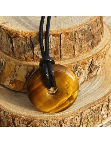 Un pendentif en Œil de Tigre naturel (30 mm)