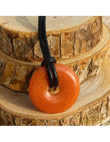 Un pendentif en Aventurine orange pierre de vitalité douce et d’expression joyeuse.