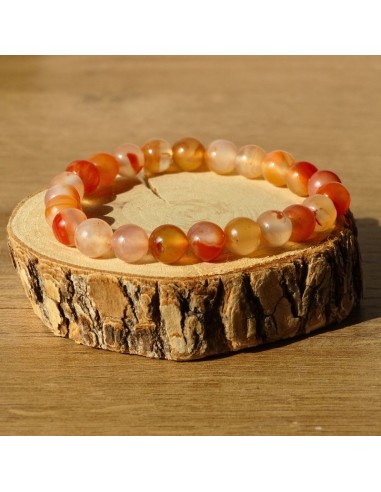 Un bracelet en Cornaline naturelle, pierre d’énergie vitale et de joie active.