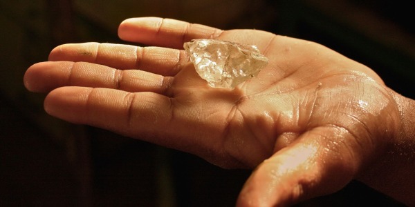 Pourquoi offrir une pierre naturelle est un cadeau qui a du sens...